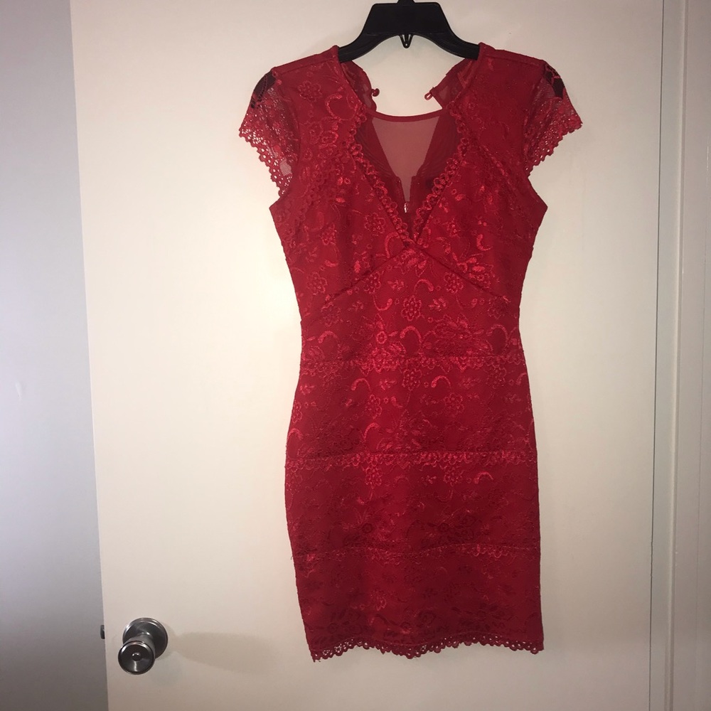 Bebe red lace mini-O
